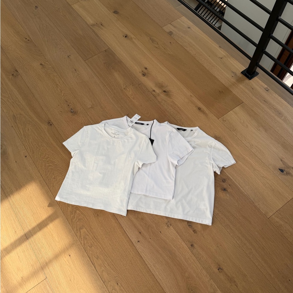 Set of 3 White Short Sleeve Tees (2 CUTS and 1 Abercrombie)